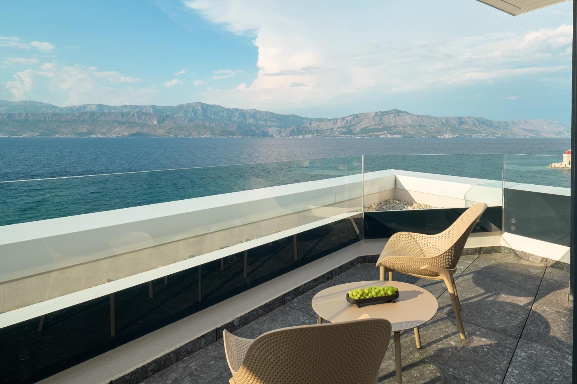 Grand Hotel View 波斯蒂勒 外观 照片